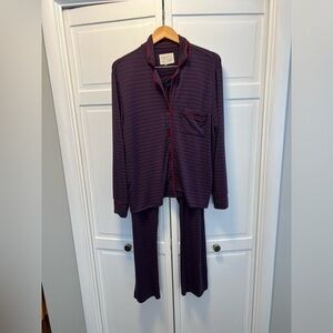 Evy’s Tree Lounge Pajamas Set Size Large Color Navy & Red Stripe